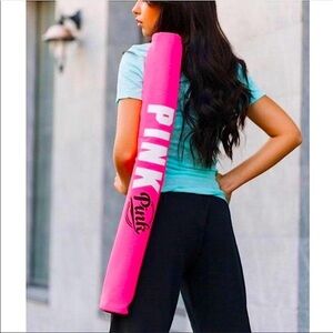 Pink Victoria’s Secret Soda Beer Can Cooler Bag Insulated Pink NEW NWT